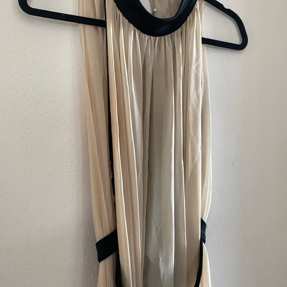 B&C DRESS - Picture 3 of 3